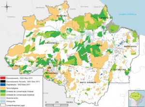 Mapa produzido pelo Imazon mostra em vermelho os pontos de desmatamento detectados pelos técnicos do instituto no mês de maio. (Foto: Divulgação)